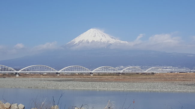 富士川河川敷　富士山